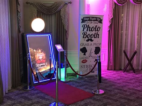 Interactive Selfie Touch Screen Magic Mirror Photo Booth For Events