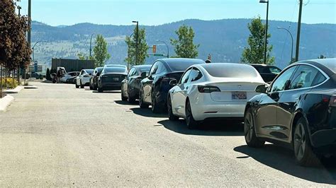 Unprecedented Wait Times At Tesla Superchargers In Canada During The