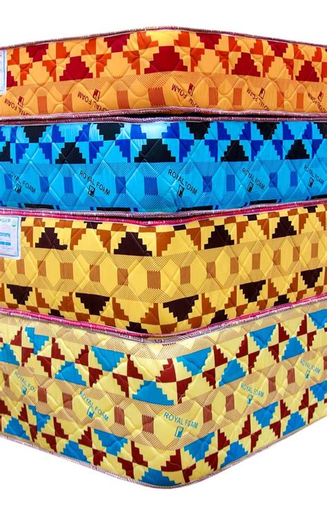 This process of button tufting holds the cotton in place creating an optimal sleeping surface. Royal Economy - Royal Foam