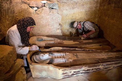 archaeologists discover two mummies in secret egyptian tombs dating back an astonishing 4 500 years