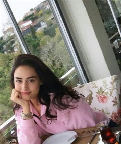 Esra Bilgiç 💎joud Turkish Women Beautiful Esra Bilgic Beauty Girl