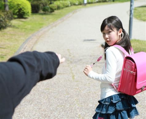 注意！うるま市の公園で、女子小学生が男性に腕を掴まれ「チューしよう」と声を掛けられる事案発生！｜沖縄ニュース