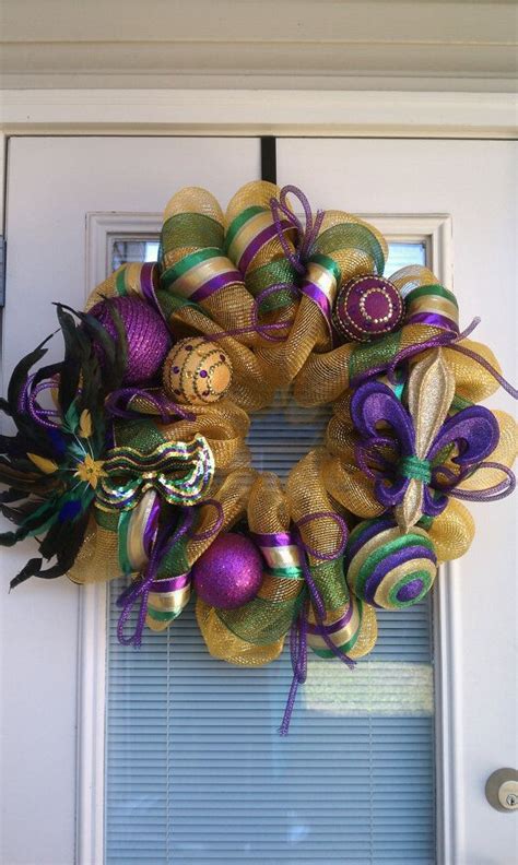 Mardi gras mask themed cookies. Pin on Life & Love