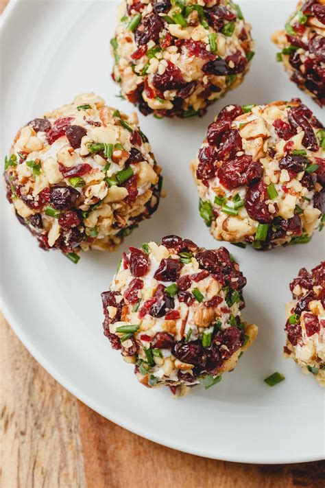 Cranberry Nut Cream Cheese Balls Recipe — Eatwell101