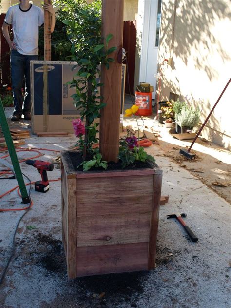 Pergola Post With Built In Planter Box Diy Outdoor Planter Boxes