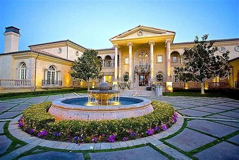 Britney Spears Moving Back To Thousand Oaks Home After Putting New