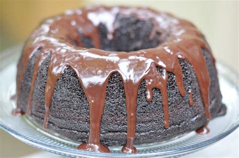 This Mommy Cooks Sweet Treat Tuesday Chocolate Bundt Cake With