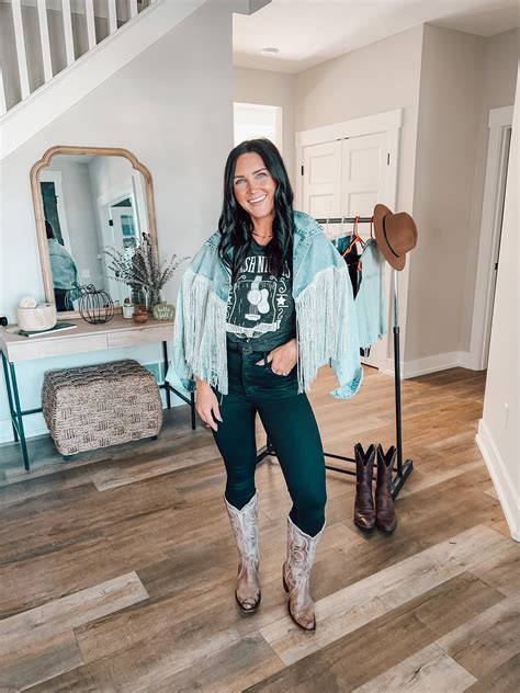 What To Wear To A Fall Country Concert Stilettos And Diapers