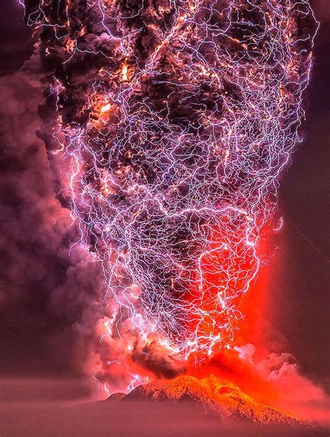 Lori Rocks Calbuco Volcano Eruption 2015 By Francisco Negroni