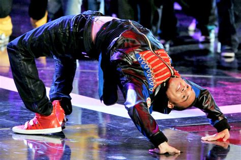 So You Think You Can Dance 10 Awesome Photos Of Chris Brown Dancing