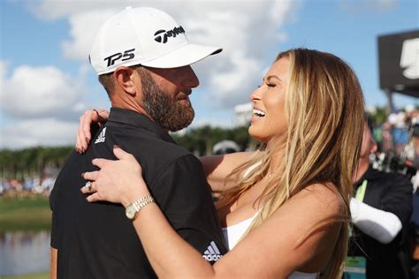 Paulina Gretzky Et Dustin Johnson Profitent Dun Rendez Vous Amoureux