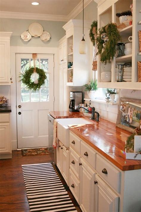 10 Small Cottage Kitchen Makeovers Decoomo