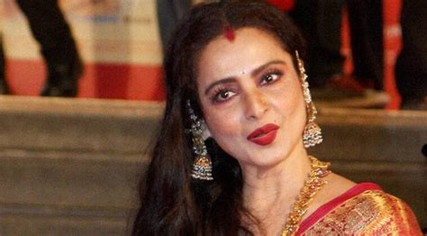 Bollywood Diva Rekha Turns 60 Entertainment Newsthe Indian Express