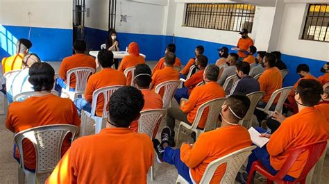 en cuatro cárceles de guayas hay ocho médicos para 16 500 presos