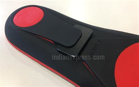 Lechal Smart Insoles Buckles Review A New Way To Track Yourself