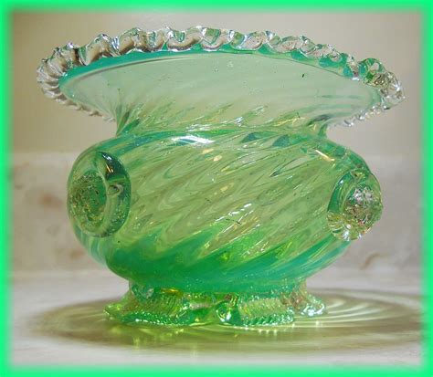 Murano Venetian Art Glass Vase W Prunts Or Victorian Collectors Weekly