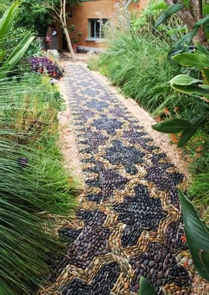 25 cool pebble design ideas for your courtyard. 25 Unique Backyard Landscaping Ideas and Garden Path Designs with Pebbles
