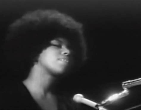 Roberta Flack Biography And Career Timeline American Masters Pbs
