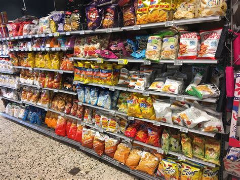 Filemeny Supermarket Shelves Tønsberg Norway Snacks 2017 09 20 01