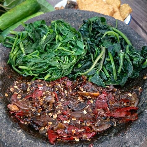 Sambal bawang sederhana bahan : Resep Sambal Asam Mentah - Resep Sambal Terasi Just Try ...