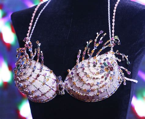 Top 20 Most Expensive Victorias Secret Fantasy Bras For Beautiful Boobs Ranked Top 10 Ranker