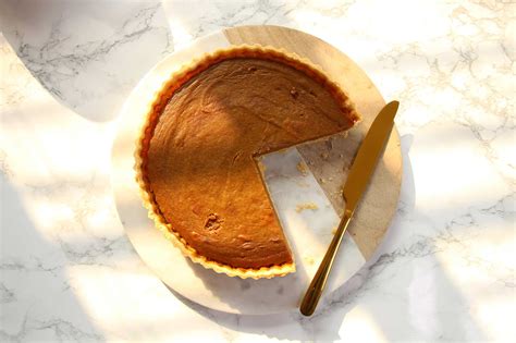 Affiliate links contained in this post. Gluten Free Pumpkin Pie Recipe (dairy free and low FODMAP)