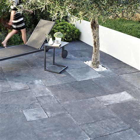 We ensure our garden paving slabs are available in handy bulk packs, which makes it easy to get the materials you need. Blue Black Natural Limestone Single Paving Slab (L)600mm ...