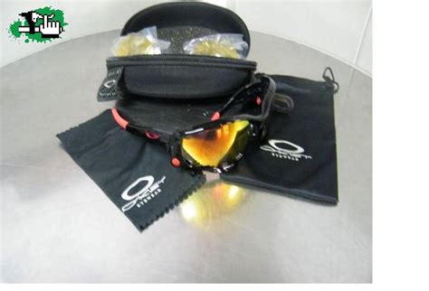Our product experts have helped us select these available replacements below.you can also explore other items. LENTES OAKLEY JAWBONE nueva