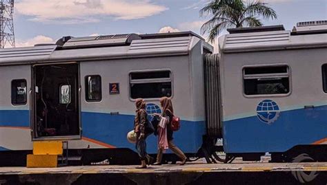 Dalam usia kereta 6 tahun penyelenggaraan sistem penghawa dingin amatlah diperlukan. Mulai Tahun 2021, Dua Stasiun di Tulungagung Tak Layani ...