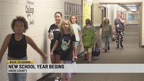 Buffalo Elementary Schools First Day Of Classes Youtube