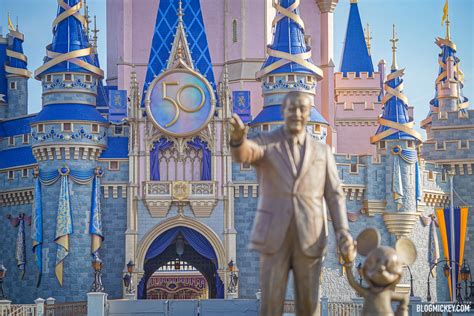 Detailed Look At Disney World 50th Anniversary Crest On Cinderella Castle