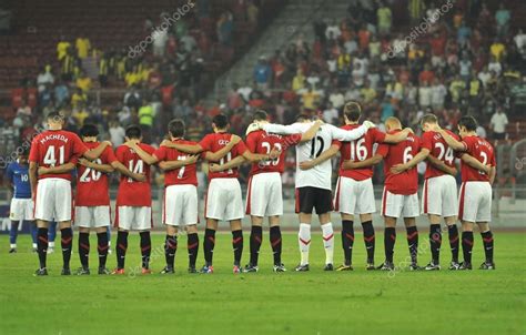 Menang semalam macam menang piala kan feelingnya. Manchester United vs Malaysia XI on July 20, 2009, Kuala ...