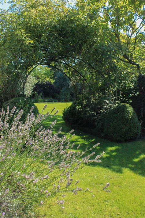 10 New Ideas For A Secret Garden Nook Designed Just For You