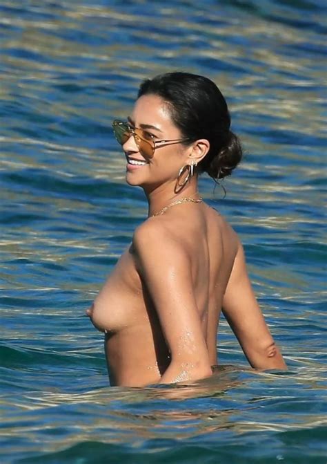 Shay Mitchell Nude And Sexy Photos The Fappening