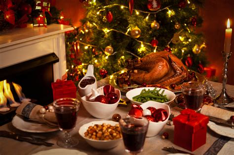 Planning A Cracking Christmas Dinner Yahire Furniture Hire Blog