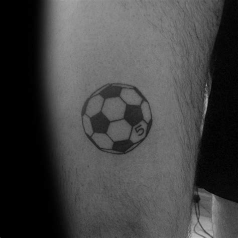 Bola de capotão feita pelo @danilodex_tattoo. 89 Tremendous Soccer Tattoos Ideas And Designs With Classy ...