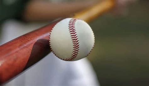 How To Hit A Baseball Properly For Complete Beginners