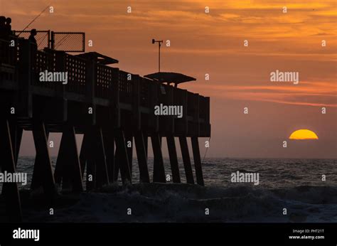 Jacksonville Beach Fishing Pier During Sunrise Stock Photo Alamy