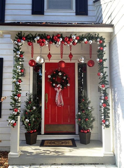 25 Amazing Christmas Front Porch Decorating Ideas Instaloverz