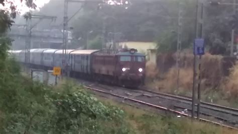 11401/11402 nandigram ekspresowe obejmuje dystans 1139 kilometrów w 23 godzin i. Nandigram express with WCAM 2 at near kalyan starting his ...