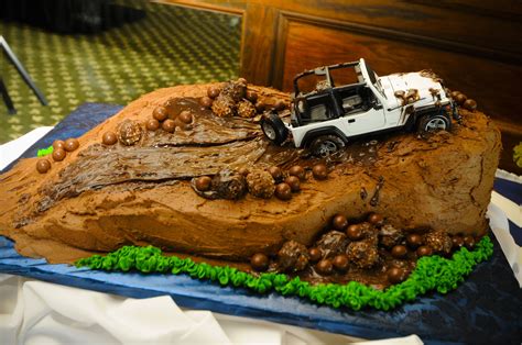 Cool Garages Jeep Cake Cake Amazing Cakes