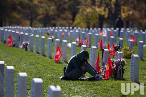 Photo Veterans Day At Arlington National Cemetery Wap20131111811