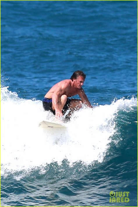 Sean Penn Continues Shirtless Hawaiian Surf Session Photo 3021130
