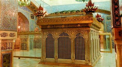 Al mubarakfuri menjelaskan, dalam riwayat dari abu sa'id al khudri dalam sunan abu daud disebutkan bahwa imam mahdi berkuasa selama tujuh tahun dan tidak ada keraguan sama sekali dari perowi. Imam Ali Ridha as dalam Pandangan Syiah dan Ahlusunnah ...