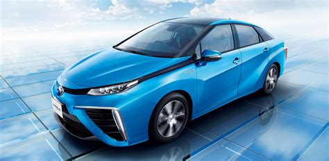 ~ Auto Buzz ~ Toyota Mirai Hydrogen Fuel Cell Vehicle Detailed In Full