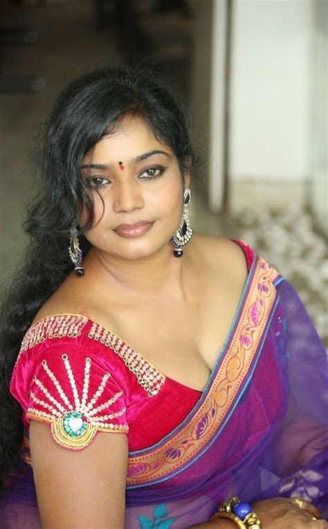 Kerala Cheating Mallu Chechi Jayavani Aunty Hot Transparent Saree Pallu