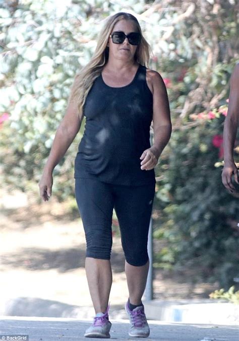 Baywatchs Nicole Eggert Goes On Morning Hike Daily Mail Online