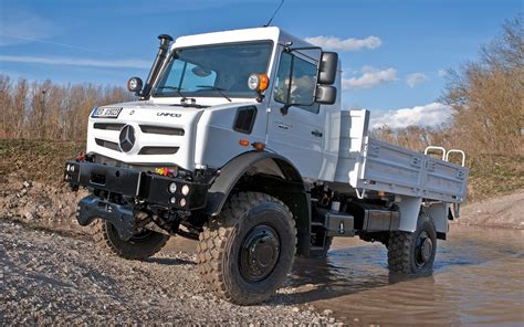 New Mercedes Unimog Ready To Run Over Everything