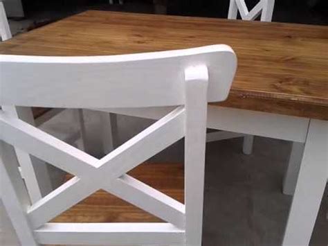 Ya tienes renovada la mesa de comedor de madera en color blanco. mesa y sillas de pino pintadas - YouTube