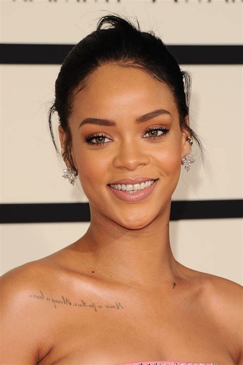 Grammy Awards Rhianna Tattoos Rihanna Tattoo Rihanna Neck Tattoo